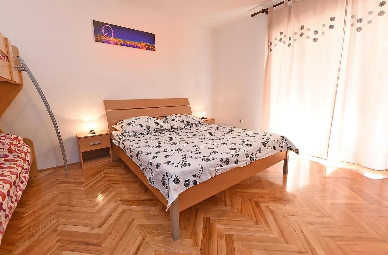 Apartments Luciano 621 Rovinj